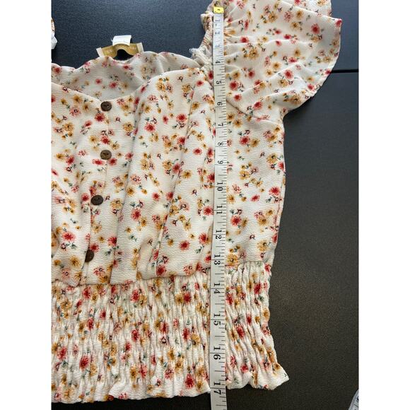Monteau Floral Crop Top Women Size M Smock Waist Short Flutter Sleeves Scoop - Picture 7 of 10